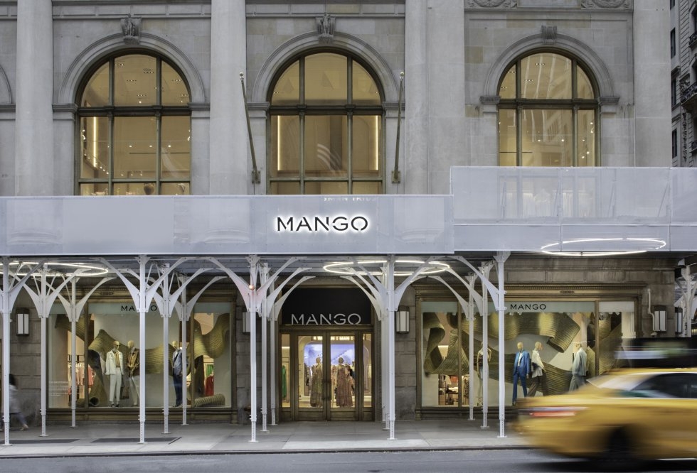 Mango 5th avenue retail  new york ecler audio system