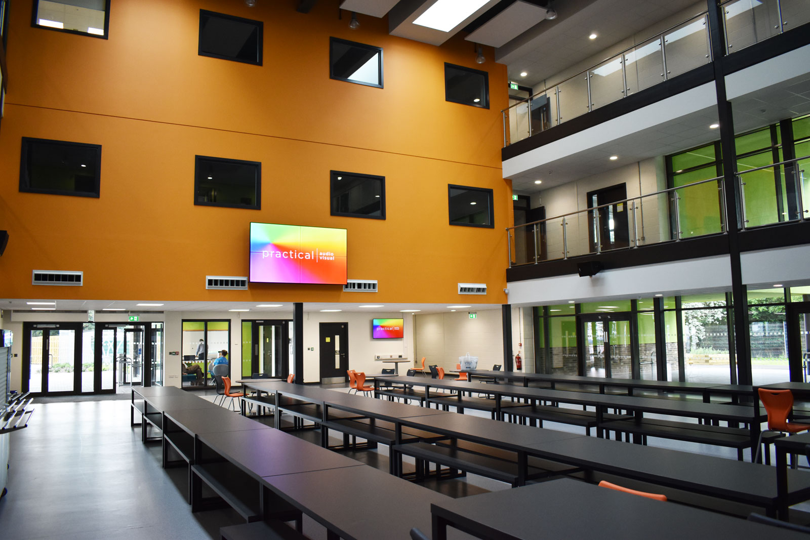 Ecler Chiltern Academy LUTON (UK)